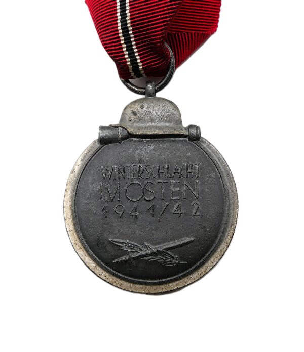 Medaille Winterschlacht im Osten 1941/42 – Hersteller 3 (Wilhelm Deumer, Lüdenscheid) – WIO – Bild 3